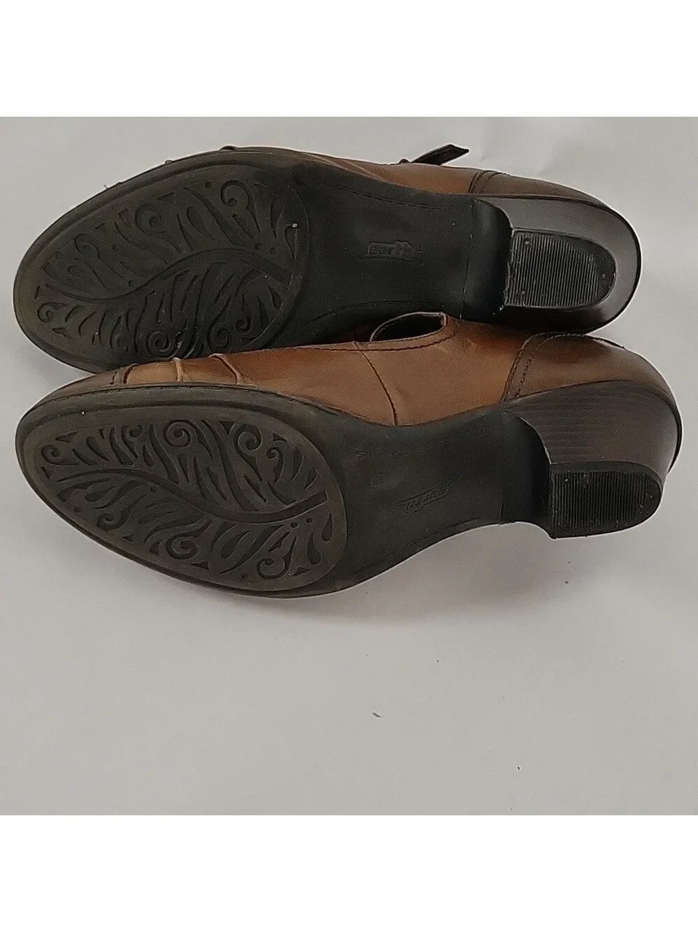 Women's Earth Wanderlust Retro Flapper Light/Dark Brown Leather Heels, Size 12B